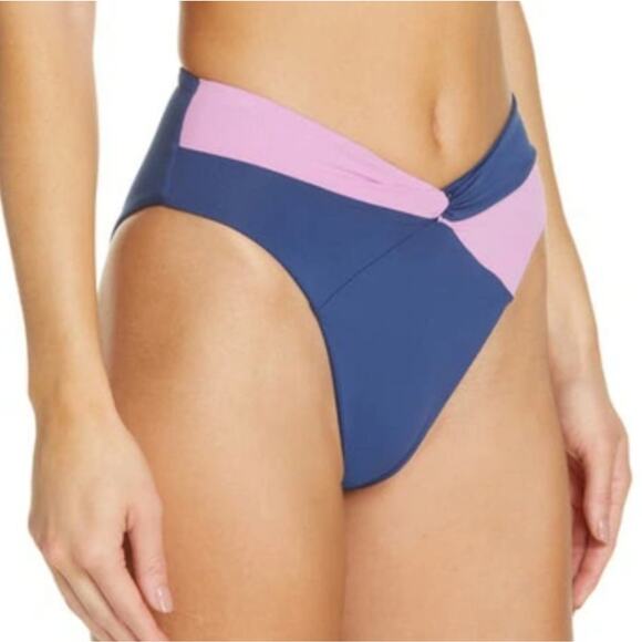 L*Space Nancy Lee Bitsy Bikini Bottom in Indigo Rosebud Size Medium - Picture 1 of 3